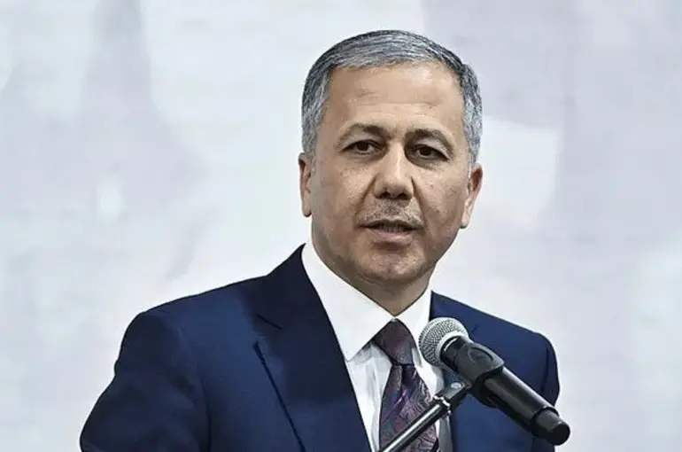 Bakan Yerlikaya: Gençlerimizi Zehirlemelerine İzin Vermeyeceğiz!