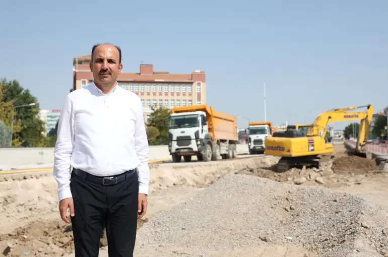 Başkan Altay: “Adliye – Şehir Hastanesi Raylı Sistemi Yıl Sonundan Önce Tamamlanacak”