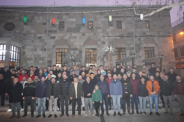 Başkan Altay Çalışan Gençlik Meclisi’nin Kapu Camii Buluşmalarına Katıldı