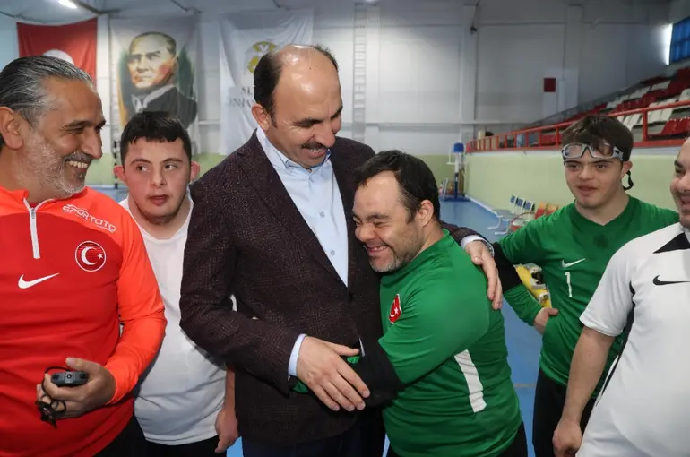 Başkan Altay: “Engelleri Birlikte Aşıyor, Kapsayıcı Bir Konya İnşa Ediyoruz”