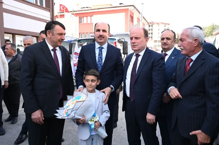 Başkan Altay Hadim’de Yatırımları İnceledi, Kazada Yaralanan Öğrencileri Ziyaret Etti