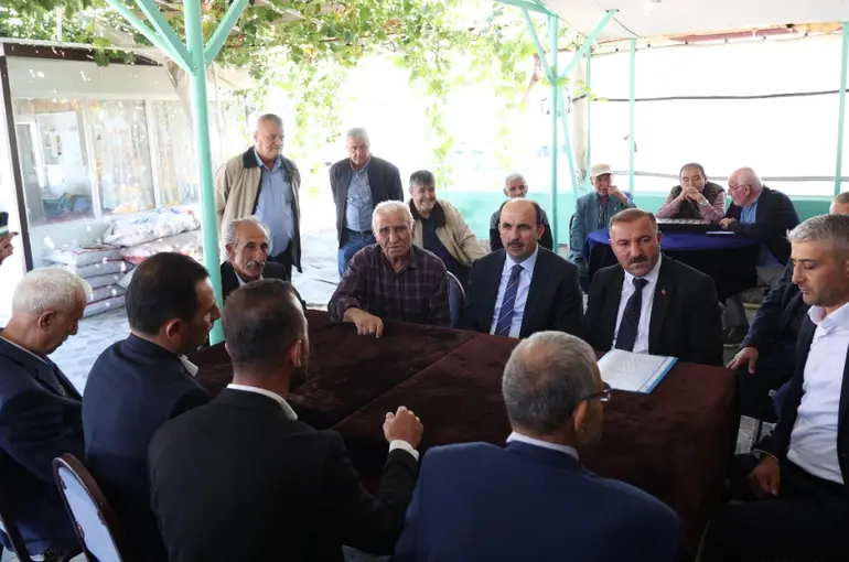 Başkan Altay Halkapınar ve Emirgazi’de Vatandaşlarla Buluştu