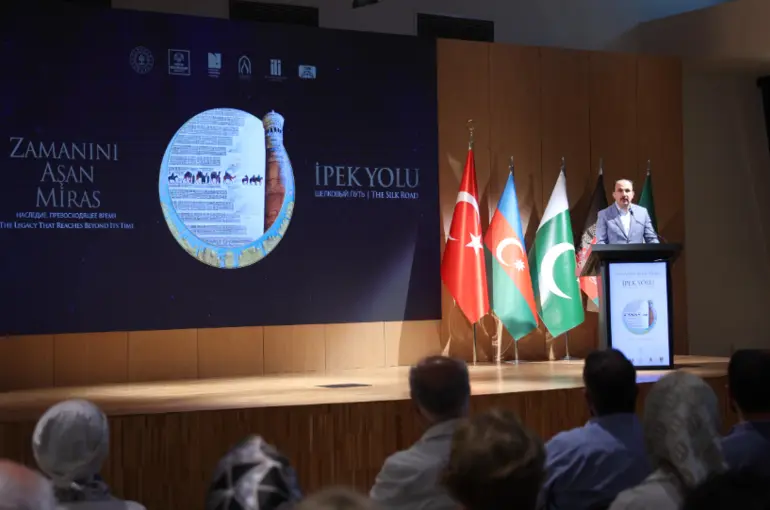 Başkan Altay: “İpek Yolu, İki Bin Yıldır Medeniyetleri Birleştiren Bir Köprüdür”