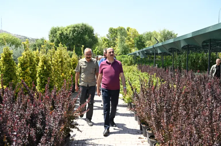 Başkan Altay Konya Ağaç A.Ş Satış Merkezi’nde İncelemelerde Bulundu