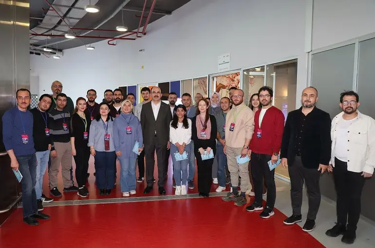 Başkan Altay Konya Bilim Merkezi’nde Gençlerle Buluştu 