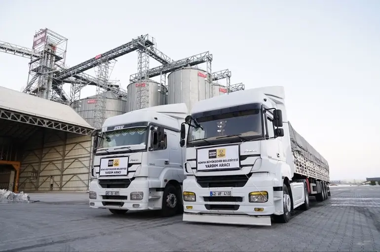 Başkan Altay: “Konya’dan Deprem Bölgesine 50 TIR Un Gönderiyoruz”