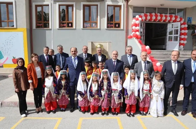 Başkan Altay: “Sizler Ülkemizin En Kıymetli Varlıkları, Umudu ve Neşe Kaynağısınız”