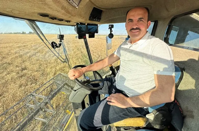 Başkan Altay: “Susuz Tarımla Yetiştirdiğimiz Yerli Buğdayın Hasadını Yaptık”