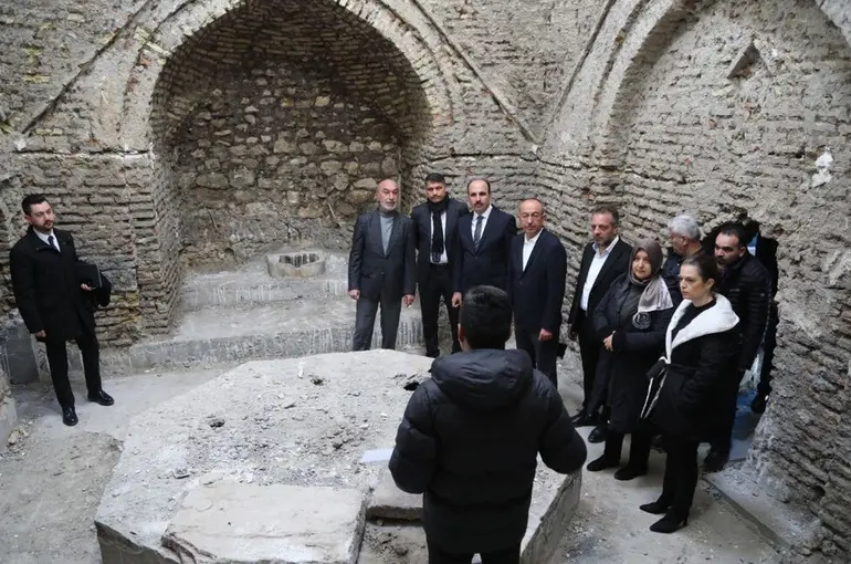 Başkan Altay: “Tarihi Meram Hamamı Oyuncak Müzesi Olarak da Kullanılacak”