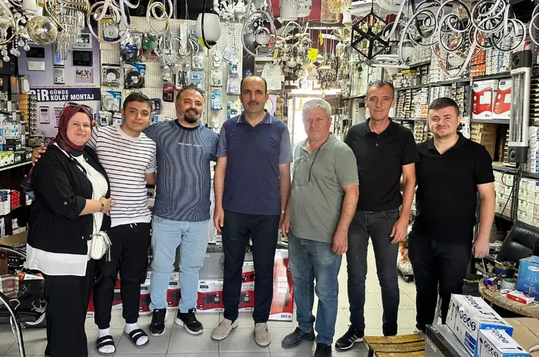 Başkan Altay’dan İstanbul Caddesi’nde Esnaf Ziyareti