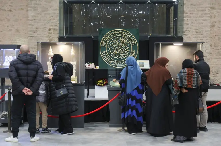 Başkan Altay’dan Konyalılara Mukaddes Emanetler Sergisi Daveti