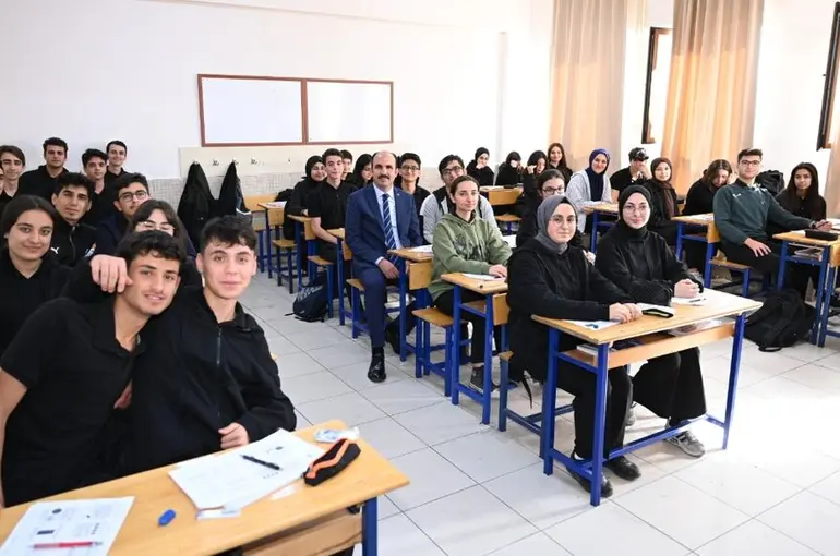 Başkan Altay''dan YKS’ye Hazırlanan Öğrencilere Davet!