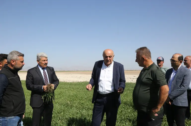 Başkan Erkoyuncu, Konya Ovası’nda Şeker Pancarı Ekimine Start Verdi