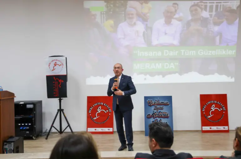 Başkan Kavuş, Genç İletişimcilerle Bir Araya Geldi