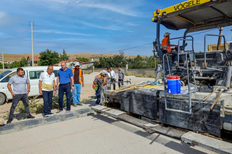 Başkan Kavuş; “Kavurucu Sıcaklara Rağmen Aynı Anda 30 Ayrı Ekiple Çalışıyoruz”
