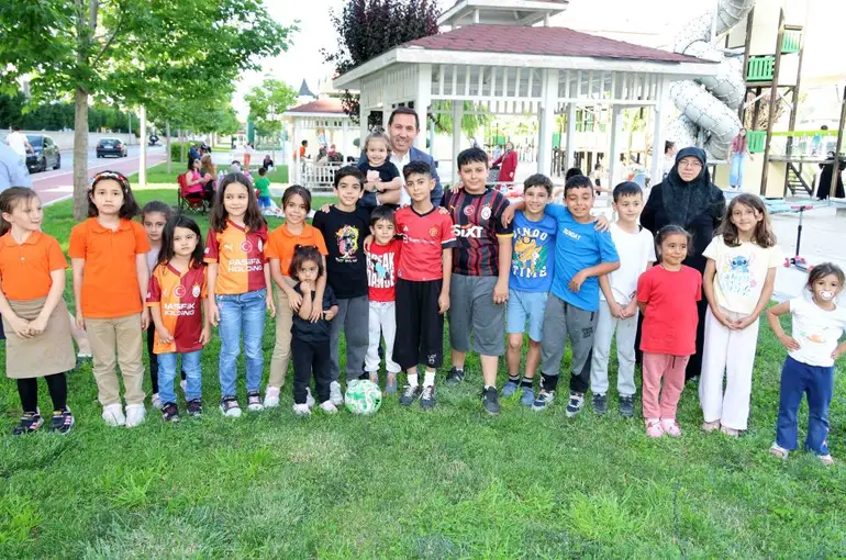 Başkan Kılca, Kafe Karatay'da Vatandaşların Talep Ve Önerilerini Dinledi