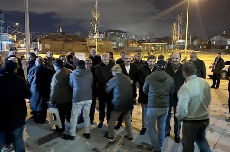 Başkan Uğur İbrahim Altay Ve Başkan Hasan Kılca, Vatandaşlarla Bir Araya Geldi