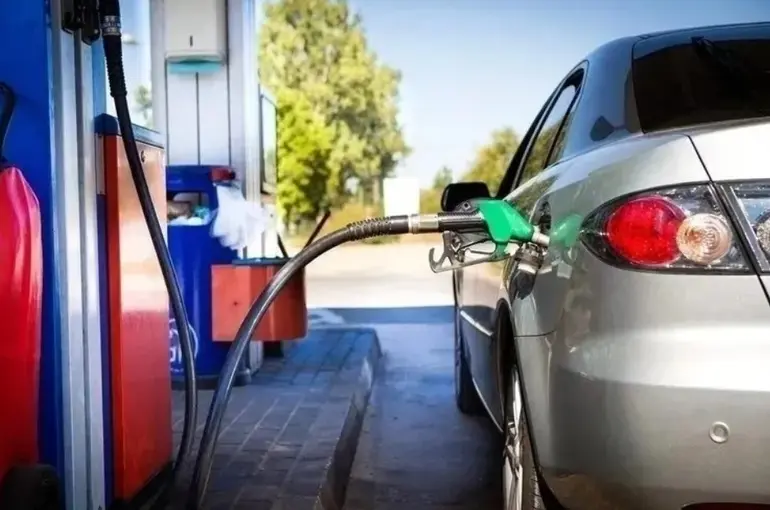 Benzine indirim geliyor!