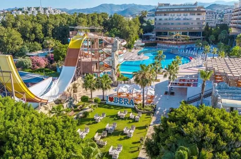 Bera Alanya Otel 2025 Yazına Kapılarını Açtı! Ferah Feza Tatil Başladı! 