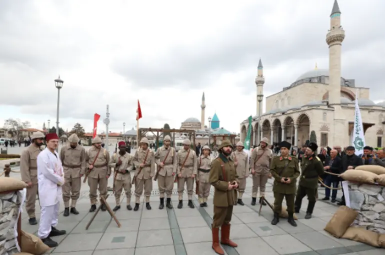“Bir Destan Çanakkale” Tiyatrosuna Konyalılardan Büyük İlgi