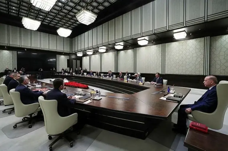 Cumhurbaşkanı Erdoğan liderliğinde Kabine bugün toplanıyor! 3 kritik başlık var!