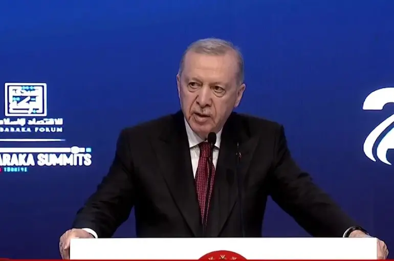 Cumhurbaşkanı Erdoğan’dan Faizsiz Ekonomi Vurgusu: “Bu Sistem Böyle Devam Edemez”