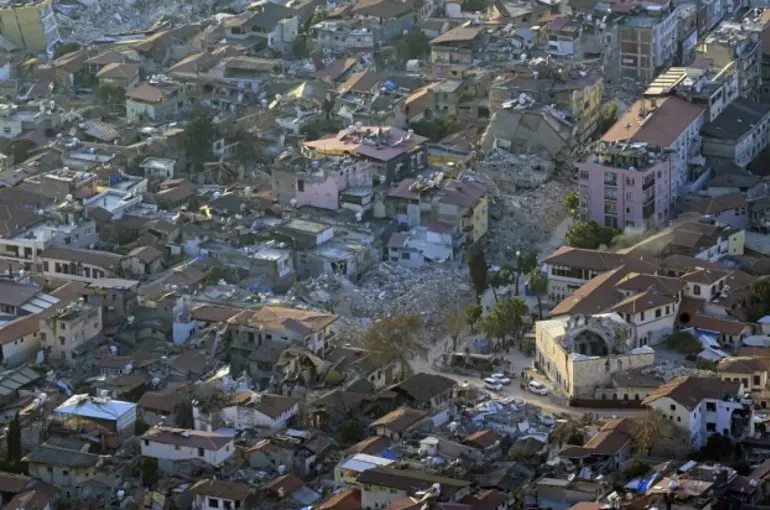 Depremde hayatını kaybedenlerin sayısı