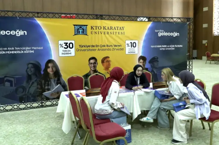 Doğru Tercih İçin Karatay Belediyesi Gençlerin Yanında