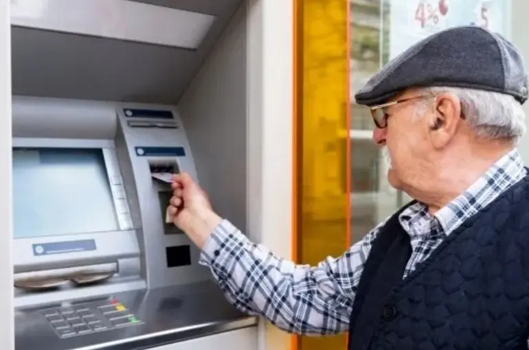 En Düşük Emekli Aylığı 20 Bin TL’ye Yükseliyor