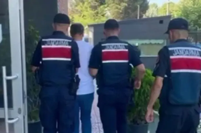 FETÖ’nün Finans Ayağına Darbe! 77 Şüpheli Yakalandı, 56 Kişi Tutuklandı!