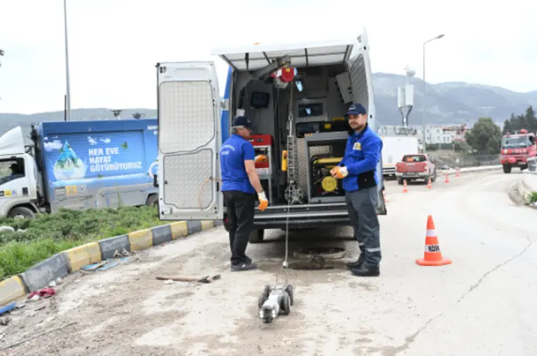 Hatay’da Kanal Arızalarını Robot Kameralar Tespit Ediyor