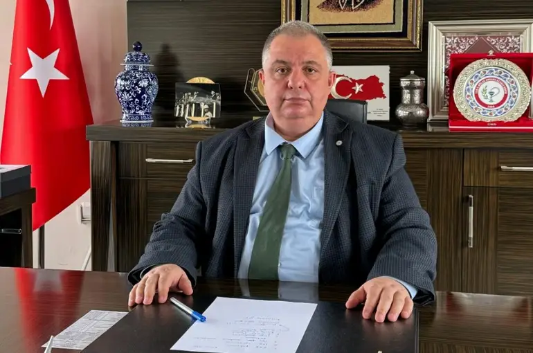 İlaçta Tam Bağımsızlık Çağrısı! Konya Eczacı Odası’ndan Sağlık Sanayii Başkanlığı Önerisi