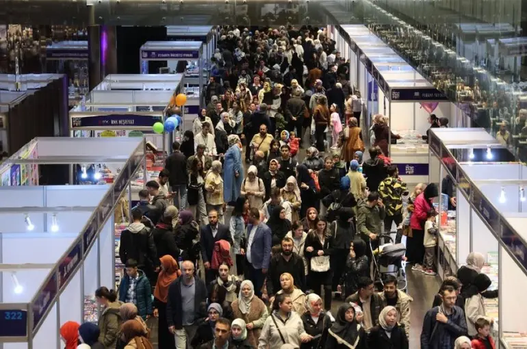 İlim ve İrfan Şehri Konya'da Kitapseverler Bir Araya Geldi!