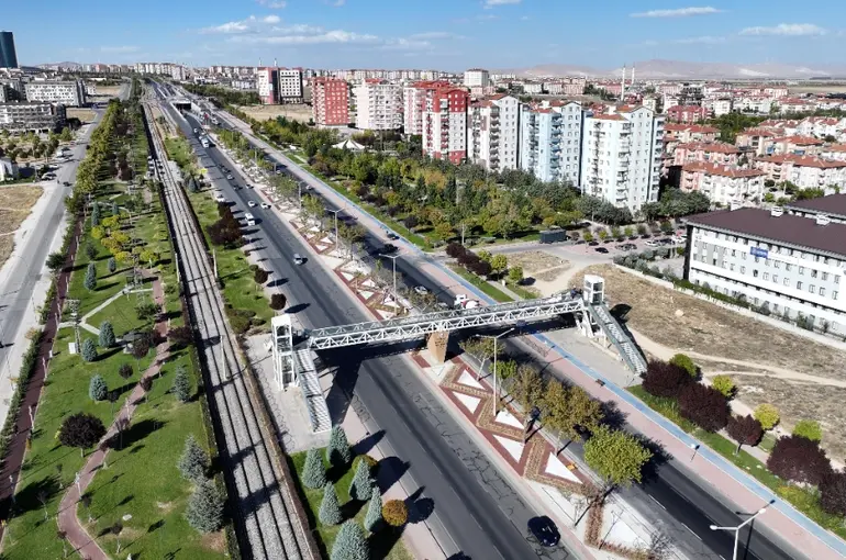İstanbul Yolu’na Kurakçıl Peyzaj Düzenlemesi! Konya'da Su ve Enerji Tasarrufu Sağlanacak!