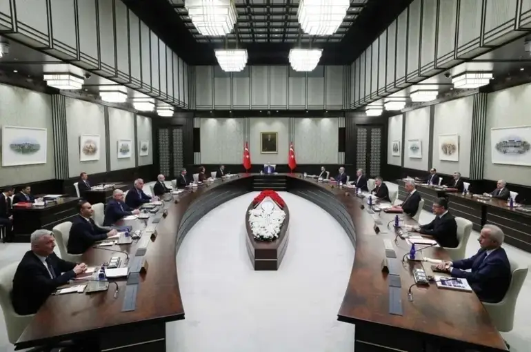 Kabine Bugün Toplanıyor: Gündemde Dış Politika, Güvenlik ve Ekonomi Var