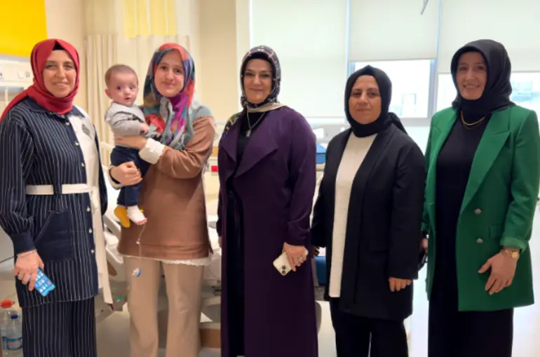 Karatay Belediyesi Kadın Meclisi’nden Anneler Günü’nde Anlamlı Ziyaret