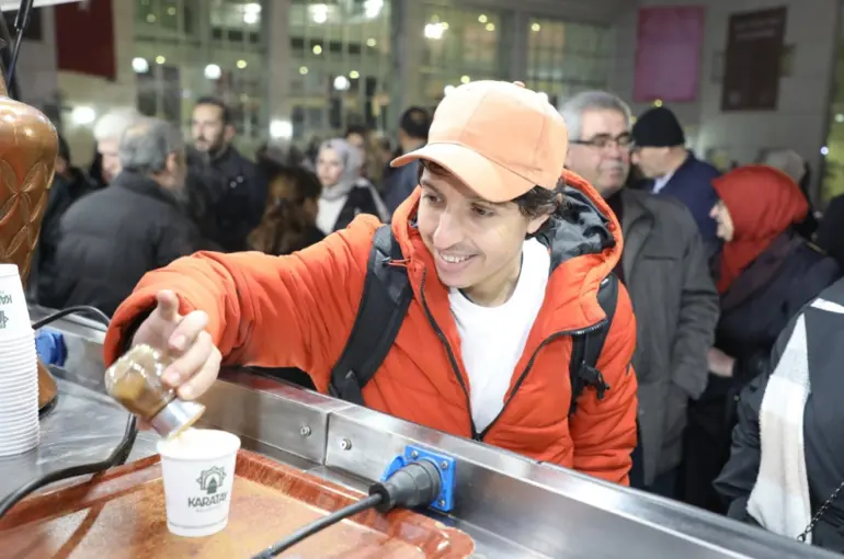 Karatay Belediyesi’nin Gönülleri Isıtan İkram Geleneği Sürüyor