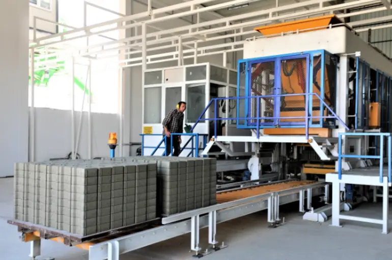 Karatay, Kendi Parke Ve Bordür Taşını Artık Kendisi Üretiyor