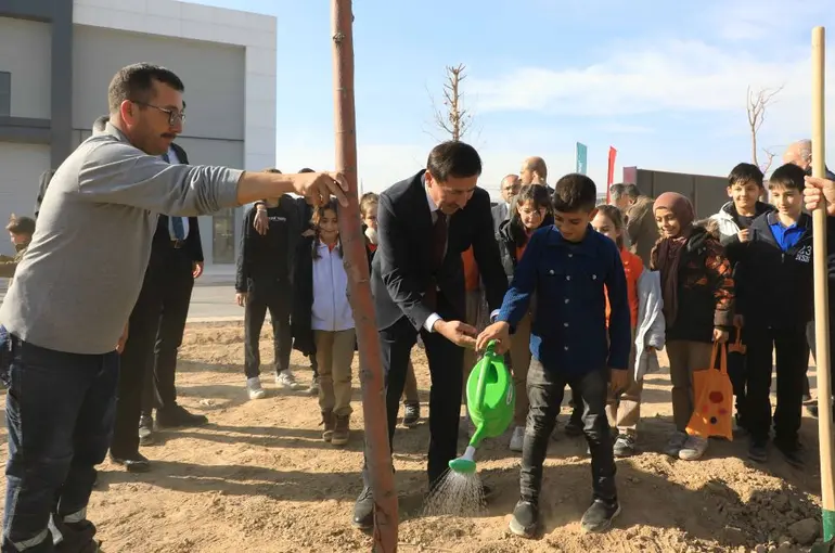 Karatay’da Fidanlar Toprakla Buluştu!