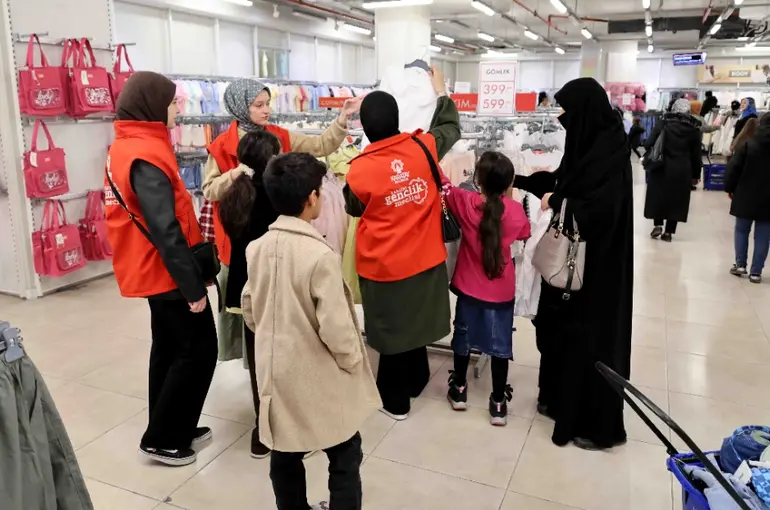 Karatay’da Yetim ve Öksüz Çocuklara Bayramlık Sevinci