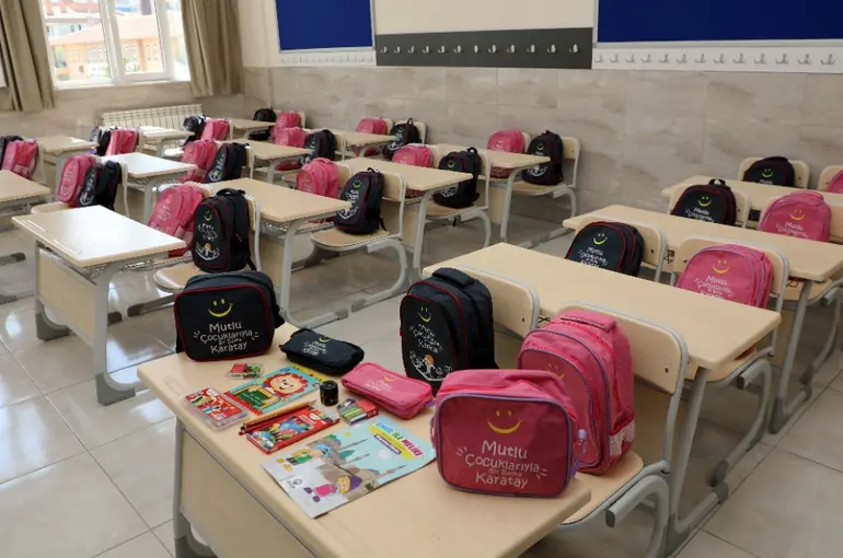 Karatay’dan 9 Bin Öğrenciye Eğitim Desteği