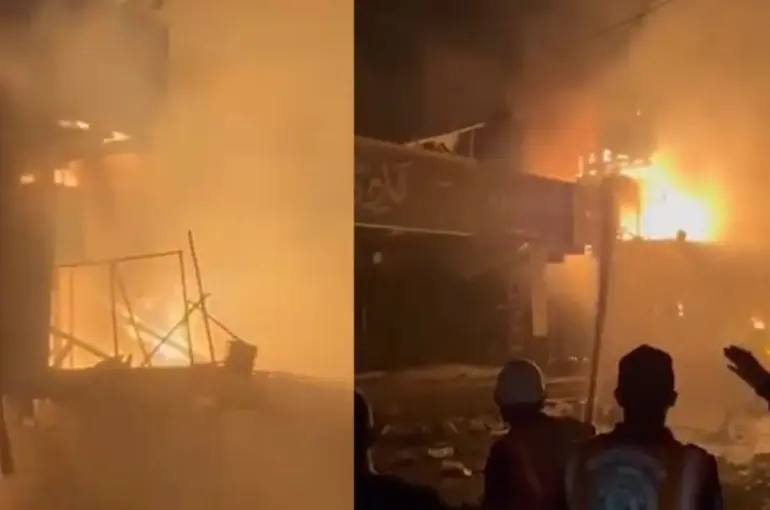 Katil İsrail yine katliam yaptı! Gazze'de pazar yerini bombaladı!