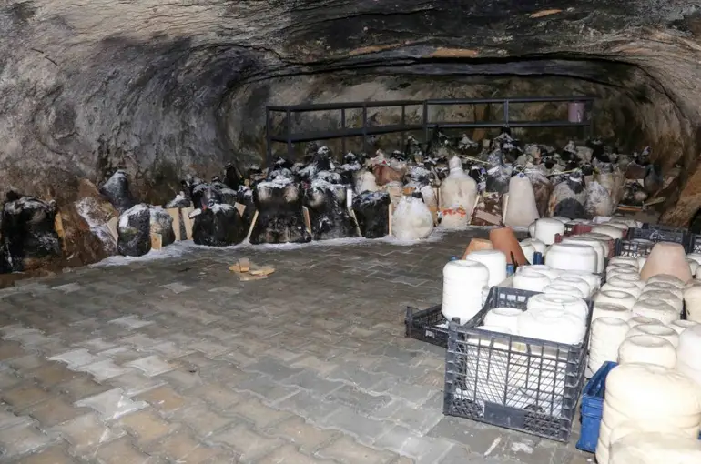 Kızılören Tuluk Peyniri İçin Asırlık Yolculuk Başladı: Peynirler Mağaralara Emanet!