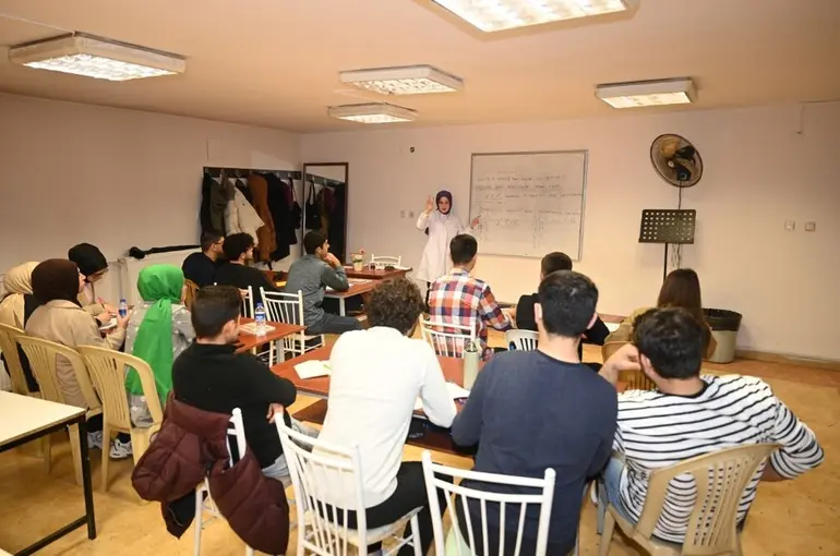 KOMEK, Açtığı Kurslarla İşitme Engelli Bireylerin Gelişimine Katkı Sağlıyor