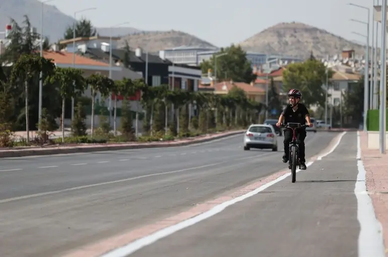 Konya, 635 Km Bisiklet Yoluyla Örnek Şehir