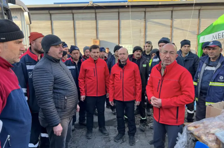 Konya Afet Bölgesinin Yaralarını Sarıyor,Başkan Kavuş; “Hatay’ı Ayağa Kaldırana Kadar Buradayız”