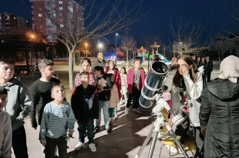 Konya Bilim Merkezi Konya’daki Depremzede Çocuklara Bilimle Moral Veriyor