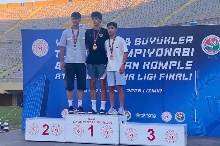 Konya Büyükşehir Belediyespor Atletlerinden İzmir'de Madalya Yağmuru