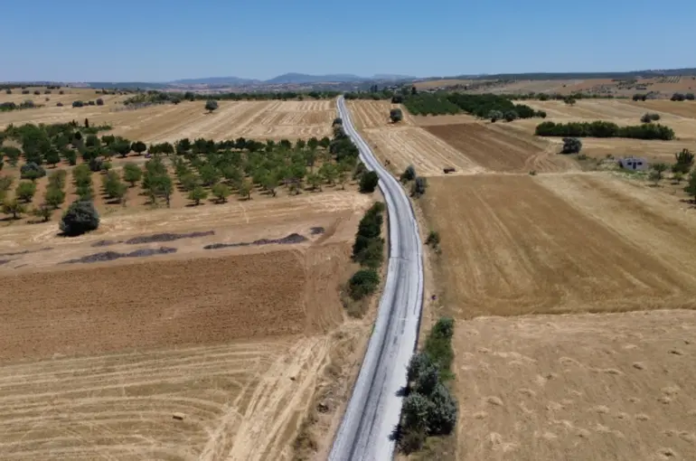 Konya Büyükşehir Bozkır-Harmanpınar Mahalle Yolunu Tamamladı