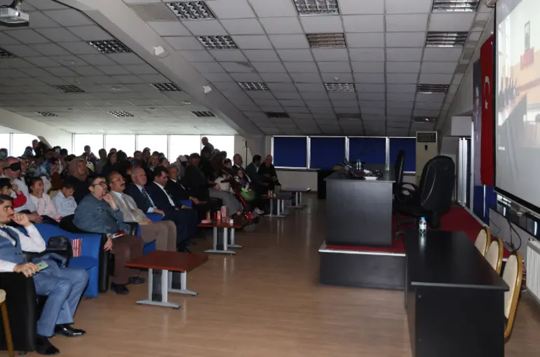 Konya Büyükşehir’den Görme Engelliler İçin Sesli Betimlemeli Film Etkinliği